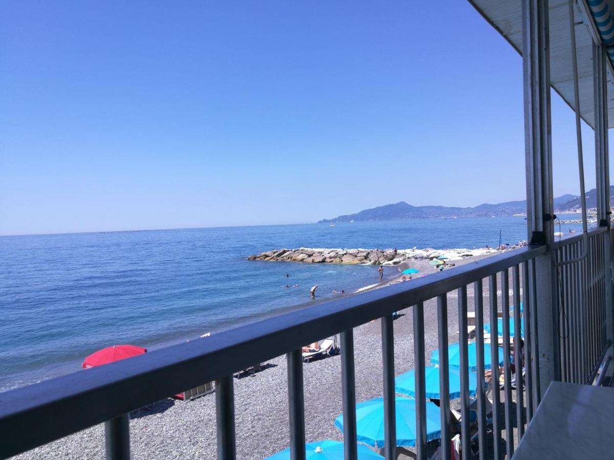 Blue A'Mare Apartment Lavagna Exterior photo